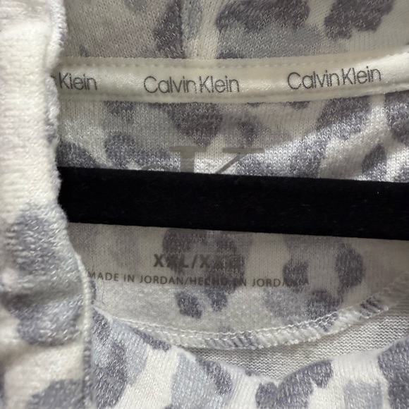 Calvin Klein White and Gray Patterned Hoodie - Picture 3 of 5